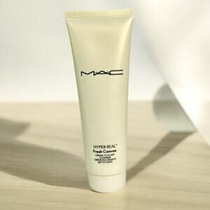 Mac Hyper Real Cream Cleanser‎ -New without Box